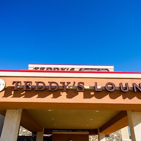 Teddy'S Residential Suites Watford City Экстерьер фото