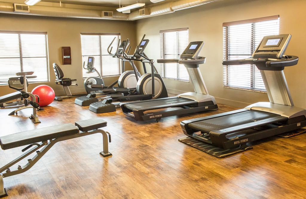 Teddy'S Residential Suites Watford City Экстерьер фото